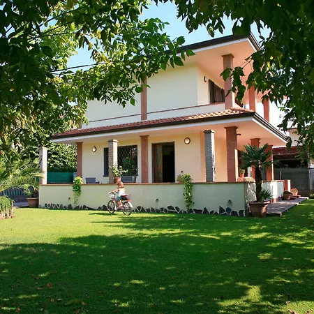 Chiara By Interhome *